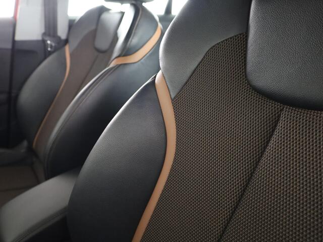 Audi Q2 1.4 TFSI CoD Design 150pk | Trekhaak | Navigatie | Cruise controle | Airconditioning | Lichtmetalen velgen