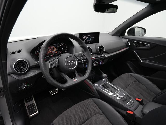 Audi Q2 35 TFSI 150 pk S-tronic S-Line | Panoramadak | Leder/alcantara | Achteruitrijcamera | Navigatie | Stoelverwarming | Adaptive Cruise