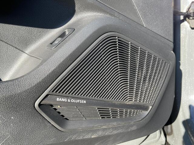 Audi Q2 1.4 TFSI CoD Sport Edition #1 19"/B&O audio/Panoramadak/Keyless/Virtual cockpit/Elektrische klep/PDC v+a/Stoelverwarming/DAB