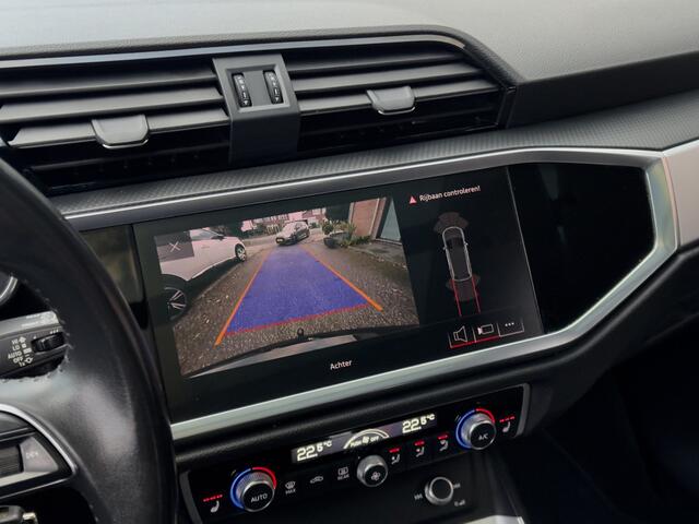 Audi Q3 35 TFSI AUT7 2X S-LINE. PANODAK LEDER NAVI CAMERA DIGI-DASH CARPLAY LED LMV PDC