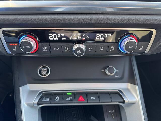 Audi Q3 Sportback 45 TFSIe 245 pk S-line Black Pano