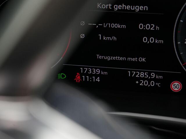 Audi Q3 35 TFSI 150 pk S-tronic Advanced edition / S-Line | Panoramadak | Trekhaak | Achteruitrijcamera | Leder/alcantara | Stoelverwarming