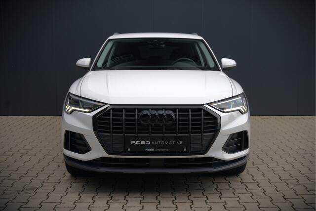 Audi Q3 45 TFSI e Advanced edition | Navigatie | Stoelverwarming | Parkeersensoren | Black Edition | Cruise Control | DAB | Navigatie | Automaat | Digital Dash | LED | Elektrische Achterklep | Dodehoekdetectie