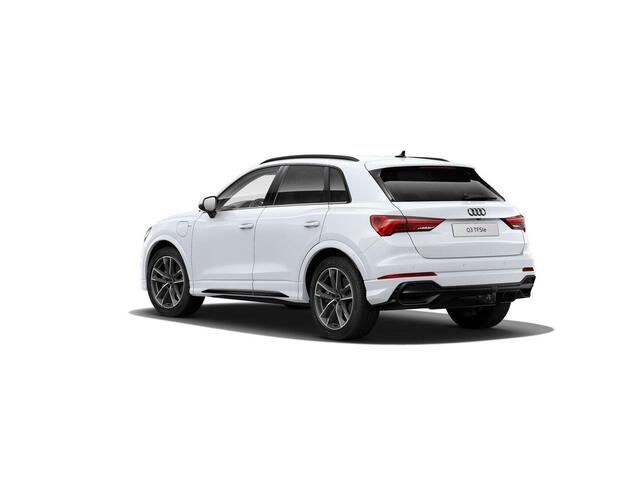 Audi Q3 45 TFSI e S edition 245pk | komt eind juli binnen | Parkeercamera | Trekhaak | 19 inch lichtmetalen velgen | Verwambare voorstoelen