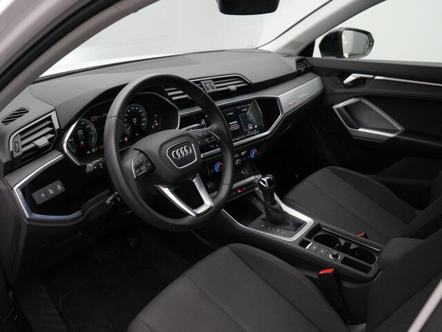 Audi Q3 Sportback 45 TFSI e 245 pk S-tronic S Edition | Matrix LED | Panoramadak | Optiekpakket zwart | Cruise control | Stoelverwarming | SONOS sound | 20 inch lichtmetalen velgen