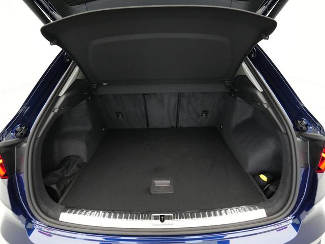 Audi Q3 35 TFSI 150 pk S-tronic Advanced edition Trekhaak, Navi, Sportstoelen, Adaptive Cruise, Sportpakket