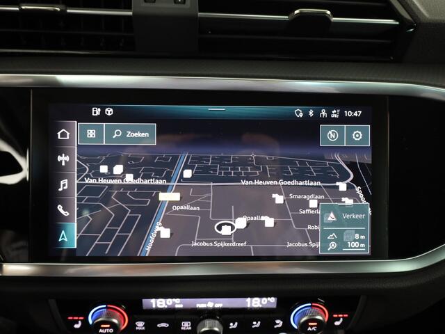 Audi Q3 45 TFSI e Business Edition 245 pk S-tronic | Navigatie | Parkeersensoren | Achteruitrijcamera | LED koplampen | Stoelverwarming |