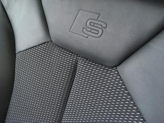 Audi Q3 Sportback 45 TFSI e S-line Black