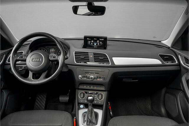 Audi Q3 1.4 TFSI S-Line Pano Xenon Trekhaak