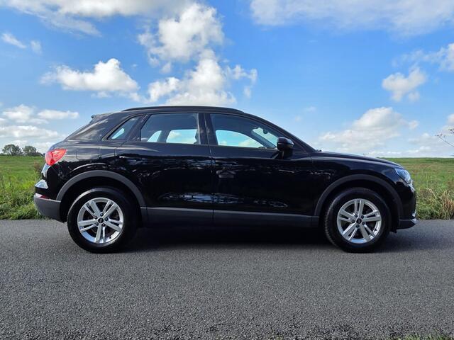 Audi Q3 45 TFSI e Advanced edition