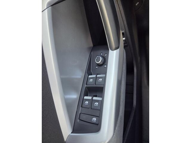 Audi Q3 45 TFSI e Advanced edition