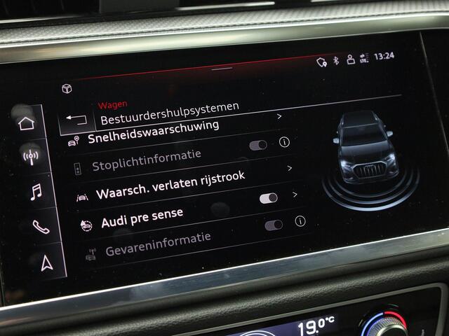 Audi Q3 40 TFSI 190pk quattro S Line · Apple/Android · Leder/stof · Camera + Parkeersensoren · Garantie tot januari 2028 of 100000
