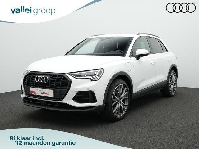 Audi Q3 45 TFSI e 245 pk S-tronic S edition | LED koplampen | Stoelverwarming | Sportstoelen | Parkeersensoren voor/achter | 20 inch