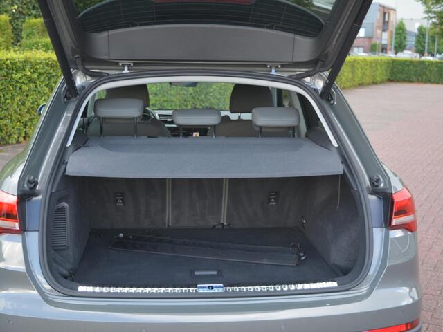 Audi Q3 1.4 45TFSIe Plug-Hybrid Proline Sport | Virtual Cockpit | Elek klep | Volleder / Alcantara | MMI Navi+ | Trekhaak | Park pack | Verw Stoelen | Etc..