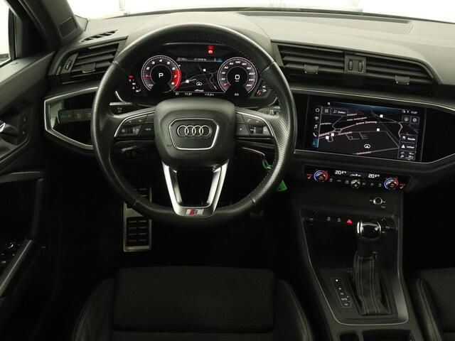 Audi Q3 35 TFSI S Line | Panoramadak | Stoelverwarming | Adaptive cruise | Camera | Carplay | Virtual Cockpit | Navigatie | Sportstoelen | Half leder | Climate control | Virtual Cockpit
