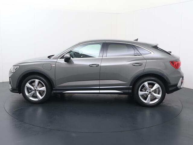 Audi Q3 Sportback 45 TFSI e S Edition | 245 PK | SoH 100% | Trekhaak | Elek. achterklep | Verwarmbare voorstoelen | Navigatiesysteem | LED verlichting |