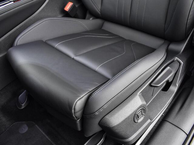 Audi Q3 1.5 200kW e-hybrid S edition 272 PK · Tech plus · 19" LM Velgen · Lederen bekleding