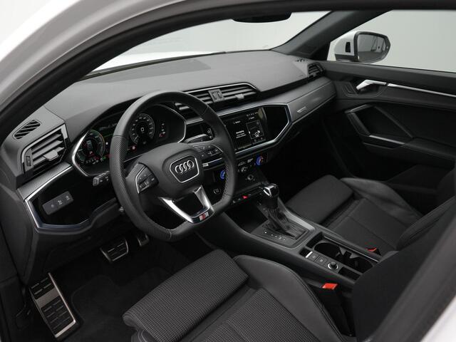 Audi Q3 45 TFSI e 245 pk S-tronic S-Line | Achteruitrijcamera | Navigatie | Adaptive Cruise
