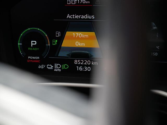 Audi Q3 45 TFSI e 245 pk S-tronic edition | Achteruitrijcamera | Stoelverwarming | Carplay | 18 inch