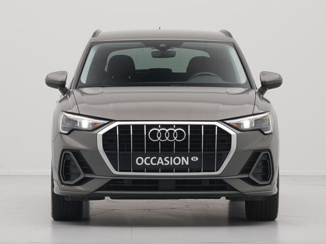 Audi Q3 35 TFSI 150pk Edition S line Navigatie dig display privacy glass