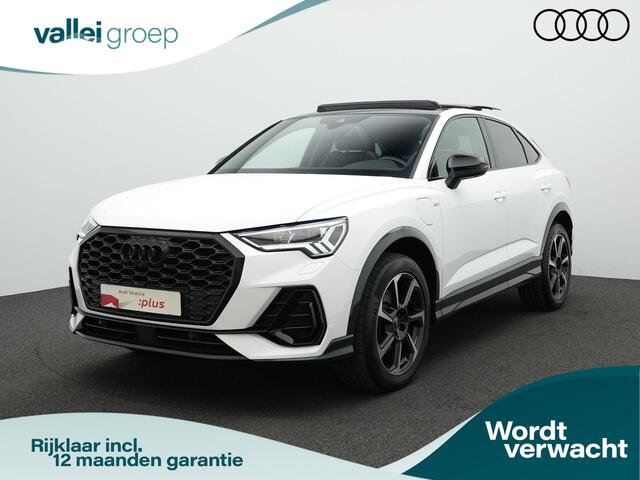 Audi Q3 Sportback 45 TFSI e 245 pk S-tronic S Edition / S-Line | Panoramadak | Trekhaak | Rondomzicht camera | Stoel- stuurverwarming | Optiekpakket zwart plus | ACC | | Privacy glas | 19 inch