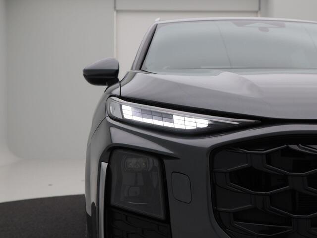 Audi Q3 S edition e-hybrid | 272 PK | Privacyglas | 19 inch | Alcantara int. delen | Ledkoplampen Plus | Comfortsleutel |