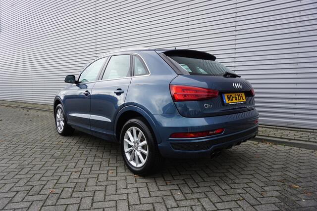 Audi Q3 1.4 TFSI CoD Adrenalin AUTOMAAT - Climate / Navi / Cruise / Parkeers. / Lm velgen / NAP