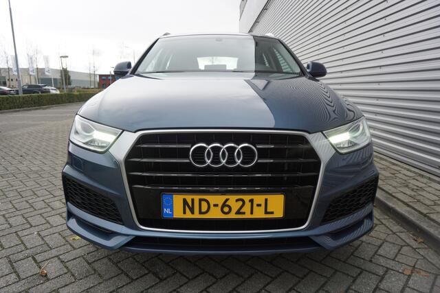 Audi Q3 1.4 TFSI CoD Adrenalin AUTOMAAT - Climate / Navi / Cruise / Parkeers. / Lm velgen / NAP