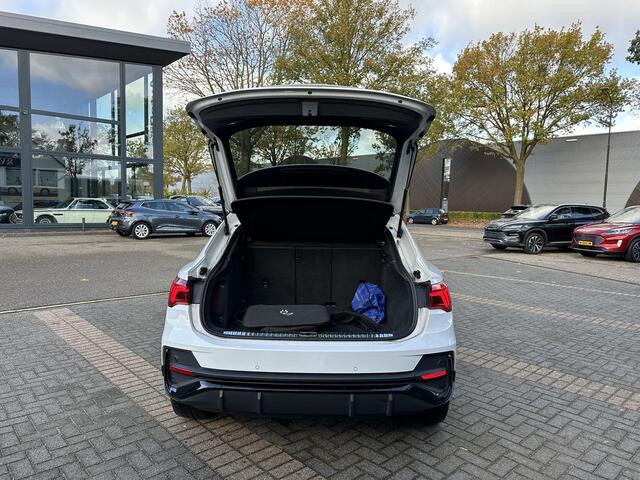 Audi Q3 Sportback 45 TFSI e S Edition PLUG IN HYBRIDE||2x S-LINE BINNEN + BUITEN| ADAPTIVE CRUISE| DODE HOEK | ELEK. TREKHAAK| DIG. DASH|