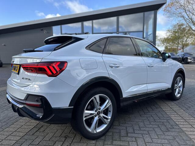Audi Q3 Sportback 45 TFSI e S Edition PLUG IN HYBRIDE||2x S-LINE BINNEN + BUITEN| ADAPTIVE CRUISE| DODE HOEK | ELEK. TREKHAAK| DIG. DASH|