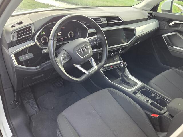 Audi Q3 45 TFSI e Advanced edition