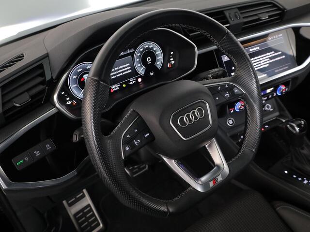 Audi Q3 45 TFSI e Business Edition 245 pk S-tronic | Navigatie | Parkeersensoren | Achteruitrijcamera | Adaptieve cruise control | Stoelverwarming | S-Line interieur |