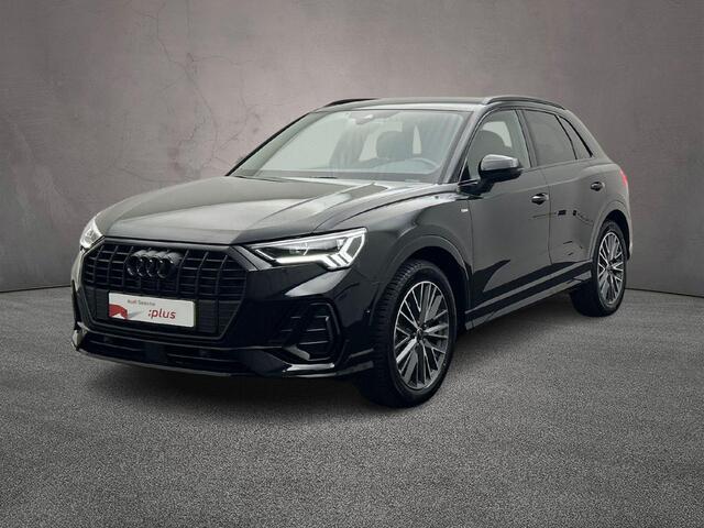 Audi Q3 35 TFSI 150PK S edition Competition | Trekhaak | ACC | MMI plus | Full-led | Camera | Optiekzwart |