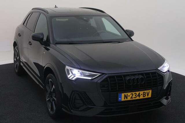 Audi Q3 45 TFSI e 245pk S-Tronic S edition / Panoramadak / S-Line Exterieur & Interieur / Elek. Achterklep / LED koplampen / Navigatie / Camera / Privacy Glas / 19" LMV