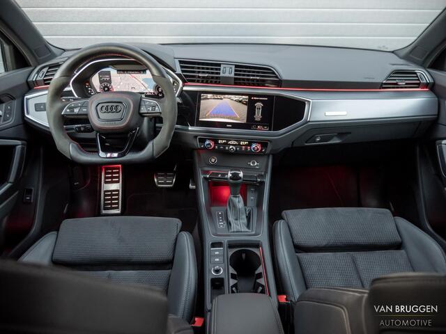 Audi Q3 35 TFSI S-Line Pano RSQ3 Sterrenhemel Sfeer Trekhaak
