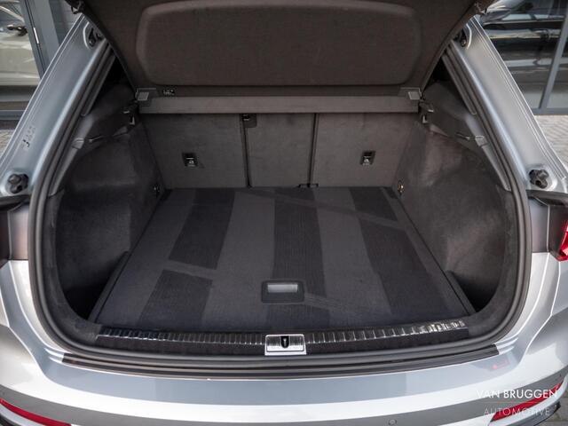 Audi Q3 35 TFSI S-Line Pano RSQ3 Sterrenhemel Sfeer Trekhaak