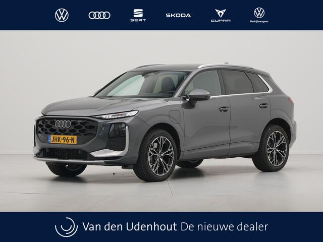 Audi Q3 1.5 200kW e-hybrid S edition Adapt. cruise Dodehoeksens. Verw. stoelen Camera Leder