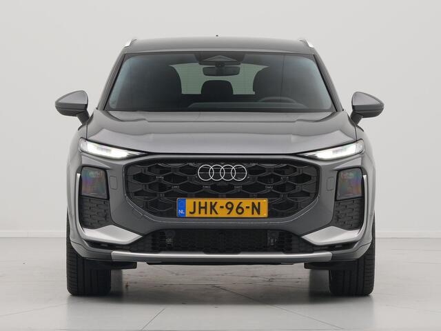 Audi Q3 1.5 200kW e-hybrid S edition Adapt. cruise Dodehoeksens. Verw. stoelen Camera Leder
