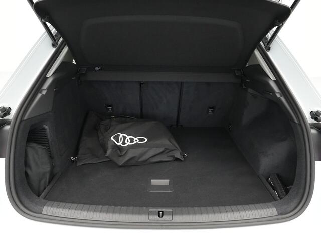 Audi Q3 45 TFSI e 245pk S-Tronic edition Navi Camera Stoelverwarming Carplay Side Assist 21