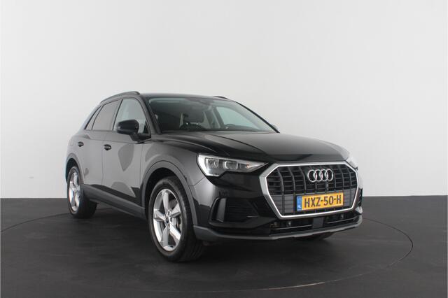 Audi Q3 45 TFSI e edition > 245pk/Leer/19inch/keyless/Stoelverwarming/Plug in-hybride...