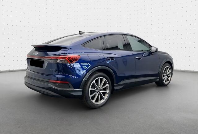 Audi Q4 Sportback e-tron 45 Quattro 286 PK 82 kWh Trekhaak Head-Up 20 Inch Camera Sportstoelen Stoelverwarming