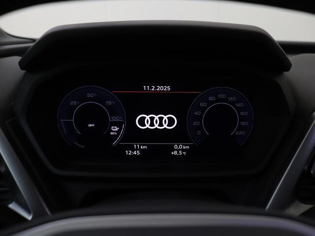 Audi Q4 e-tron 45 quattro Advanced edition 82 kWh | Achteruitrijcamera | LED Matrix | Stoelverwarming | Navigatie | Adaptieve cruise control | CarPlay | Elektrische achterklep |