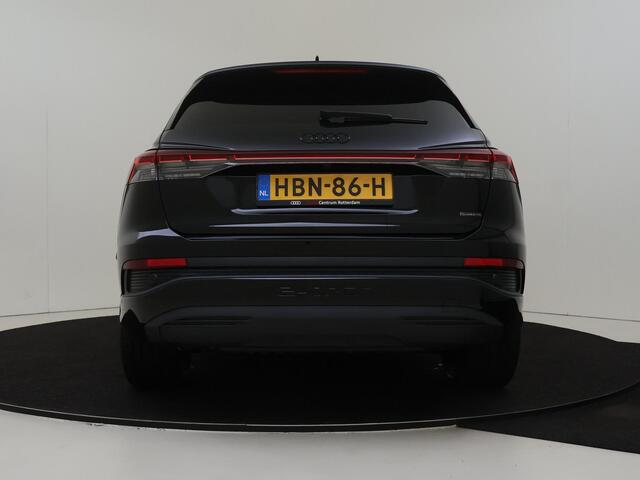 Audi Q4 e-tron 45 quattro Advanced edition 82 kWh | Achteruitrijcamera | LED Matrix | Stoelverwarming | Navigatie | Adaptieve cruise control | CarPlay | Elektrische achterklep |