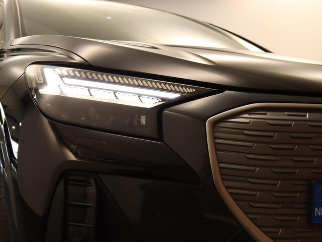 Audi Q4 e-tron 40 Launch Edition 77 kWh - SOH 92% - DODEHOEKDETECTIE - NAVIGATIESYSTEEM FULL-MAP - ELEKTRISCHE ACHTERKLEP - ACHTERUITRIJCAMERA - CLIMATE CONTROL - HEAD-UP DISPLAY - VOORSTOELEN VERWARMD - PARKEERSENSOREN ACHTER