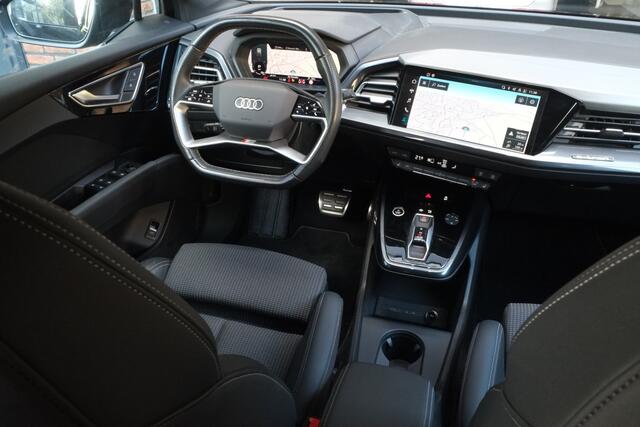 Audi Q4 e-tron 40 Advanced edition 77 kWh ACC, Head-up, Achteruitrijcamera