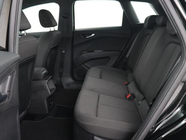 Audi Q4 e-tron 40 Launch Edition 77 kWh | Trekhaak | Warmtepomp | Stoelverwarming | Adaptive cruise | Camera | Carplay | Navigatie | Full LED | Virtual Cockpit