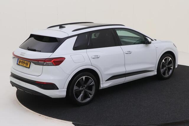 Audi Q4 e-tron 40 3x S-Line Competition 204pk PANORAMA Origineel NL
