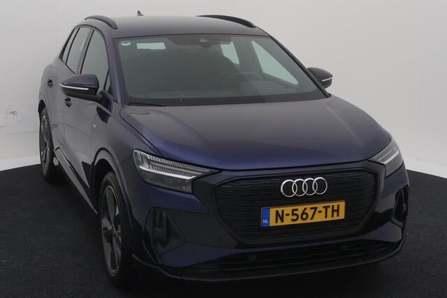 Audi Q4 e-tron 40 204pk 77 kWh S edition / S-Line Exterieur & Interieur / Navigatie / Elek. Achterklep / Parkeersensoren Voor & Achter / 20" LMV