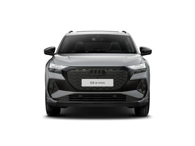 Audi Q4 e-tron 45 quattro S edition Competition 82 kWh 286pk | Assistentiepakket plus | Panoramadak | Optiek pakket zwart plus | Ambient verlichting | Dodehoek detectie | Privacy glas |