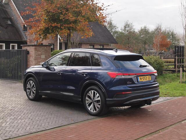 Audi Q4 e-tron 40 Launch edition Advanced Plus 77 kWh | Panoramadak | Camera | Trekhaak | Sfeerverlichting | Apple Carplay |